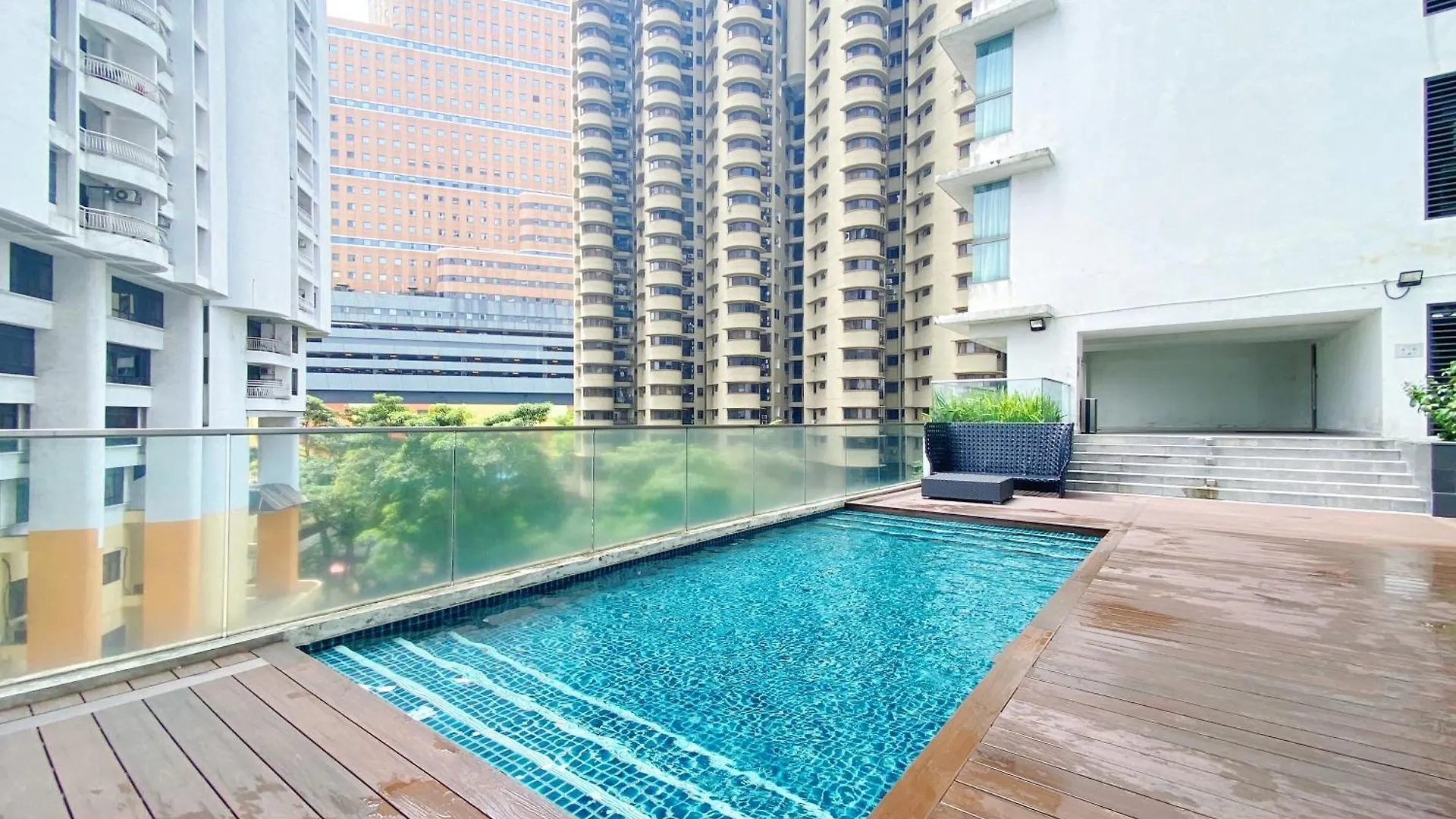 Regalia Residence And Suites By The Relaxstay Kuala Lumpur 0*,
