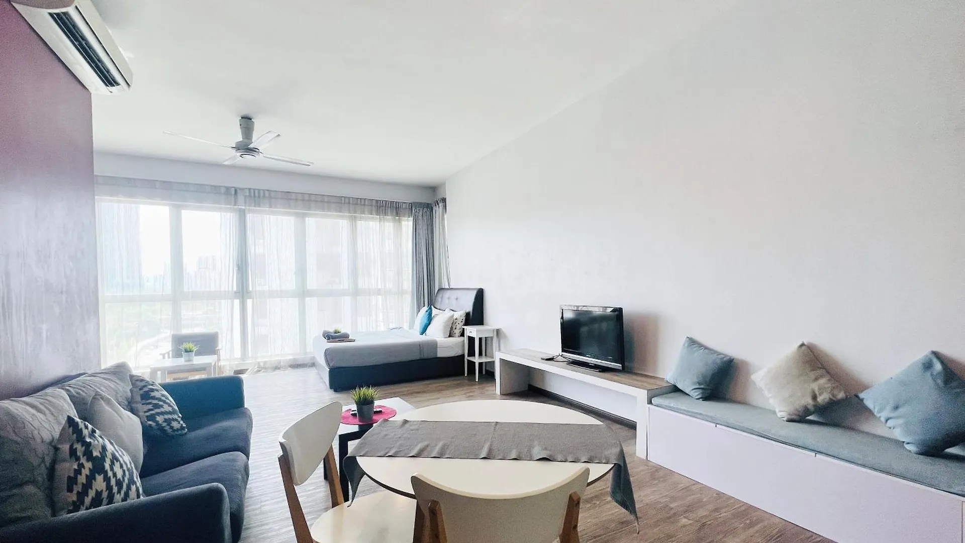 Regalia Residence And Suites By The Relaxstay Kuala Lumpur